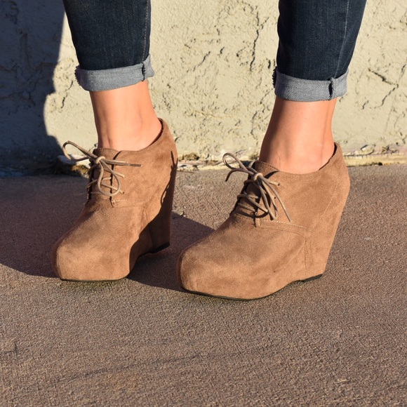 Charlotte Russe Shoes - ❌SOLD❌ Tan Suede Tie Up Charlotte Russe Wedges